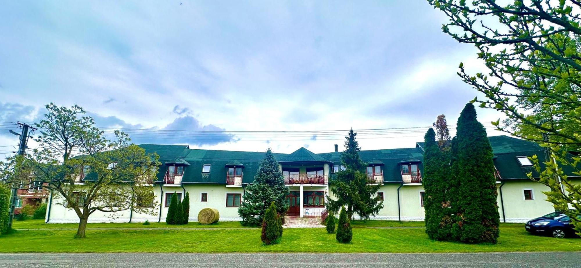 Appart hôtel éden *