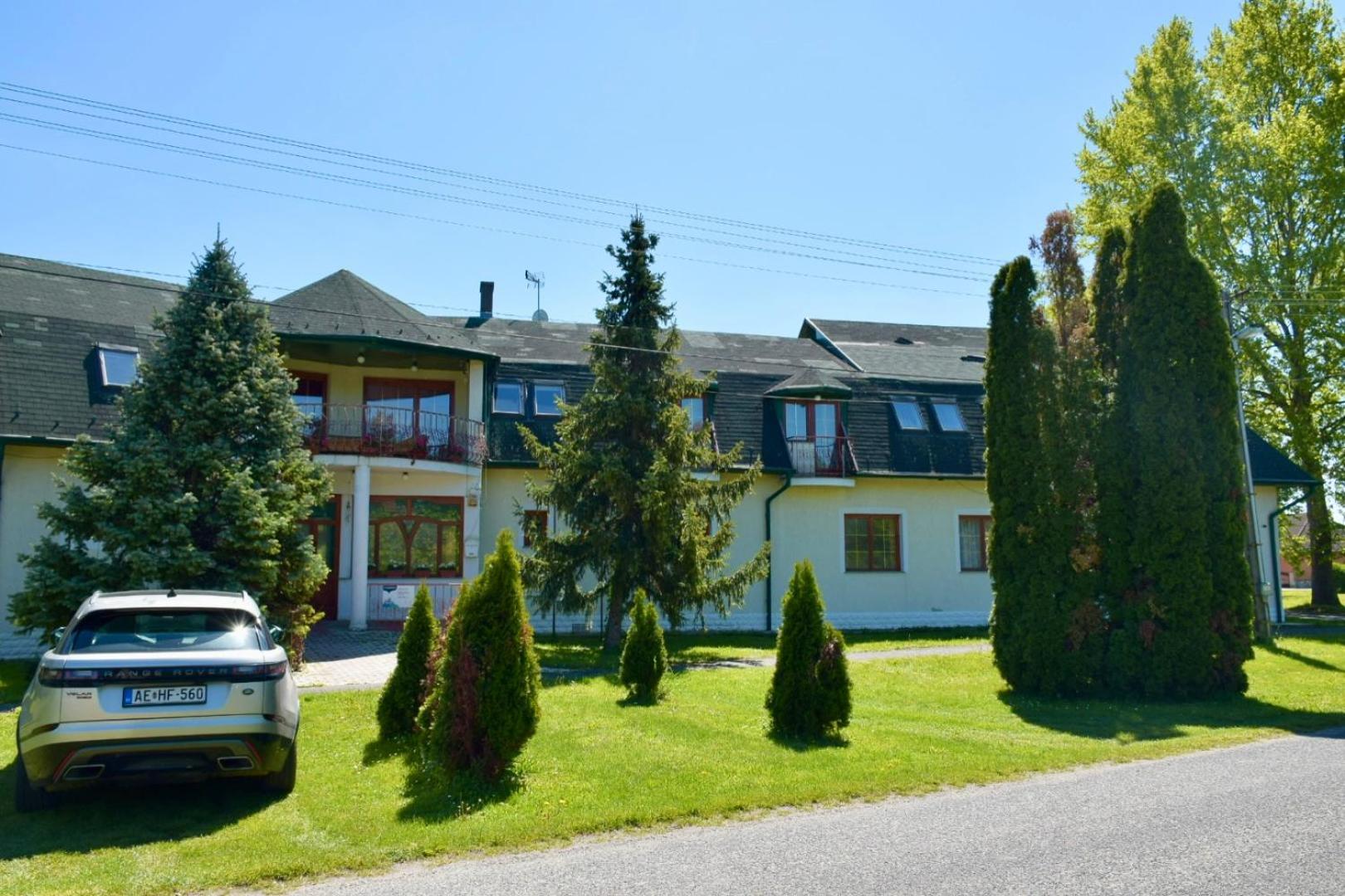 Appart hôtel éden *